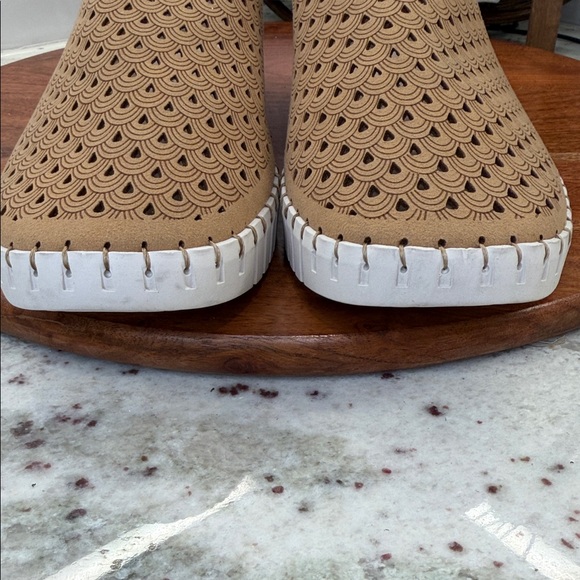 Chic Tan Slip-On Loafers - Picture 2 of 6